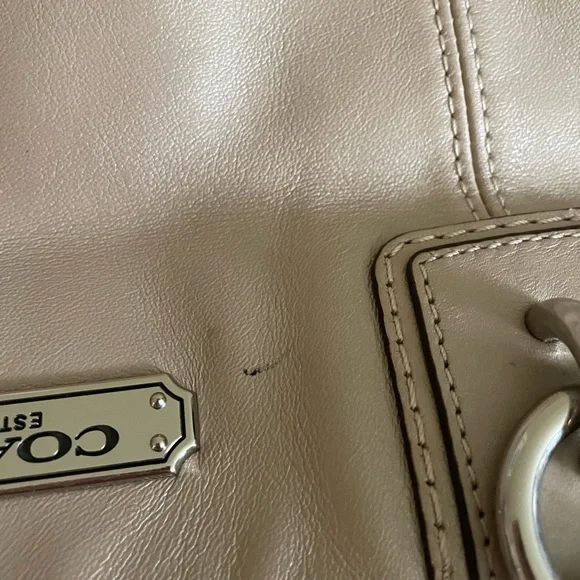 Coach#F19456 leather tote/shoulder bag - Picture 5 of 5